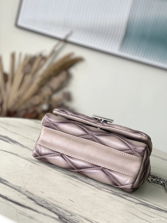 GO-14 MM VUITTON LOUIS 0816